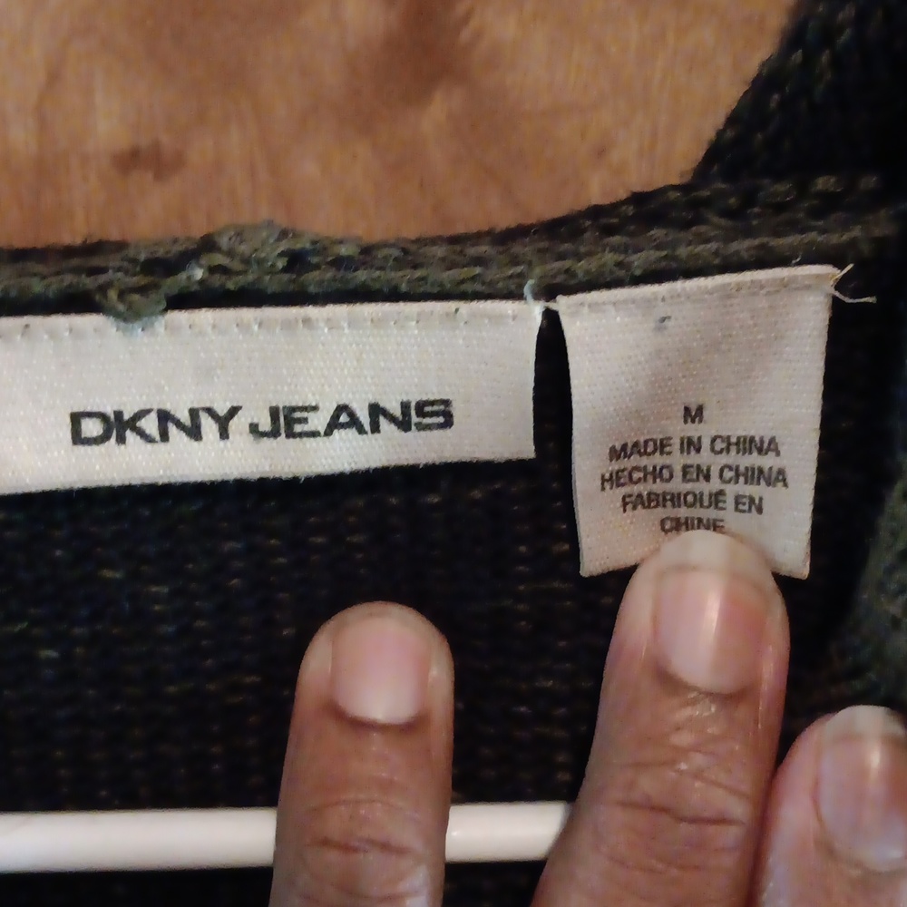 Sweater - Picture 3 of 4